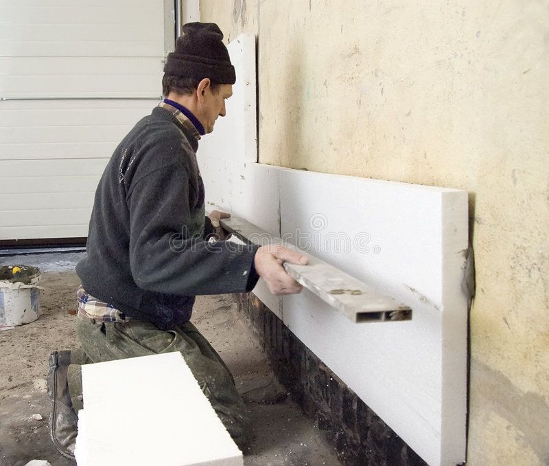 Isolement de mur photo stock. Image du mousse, amélioration – 3824488