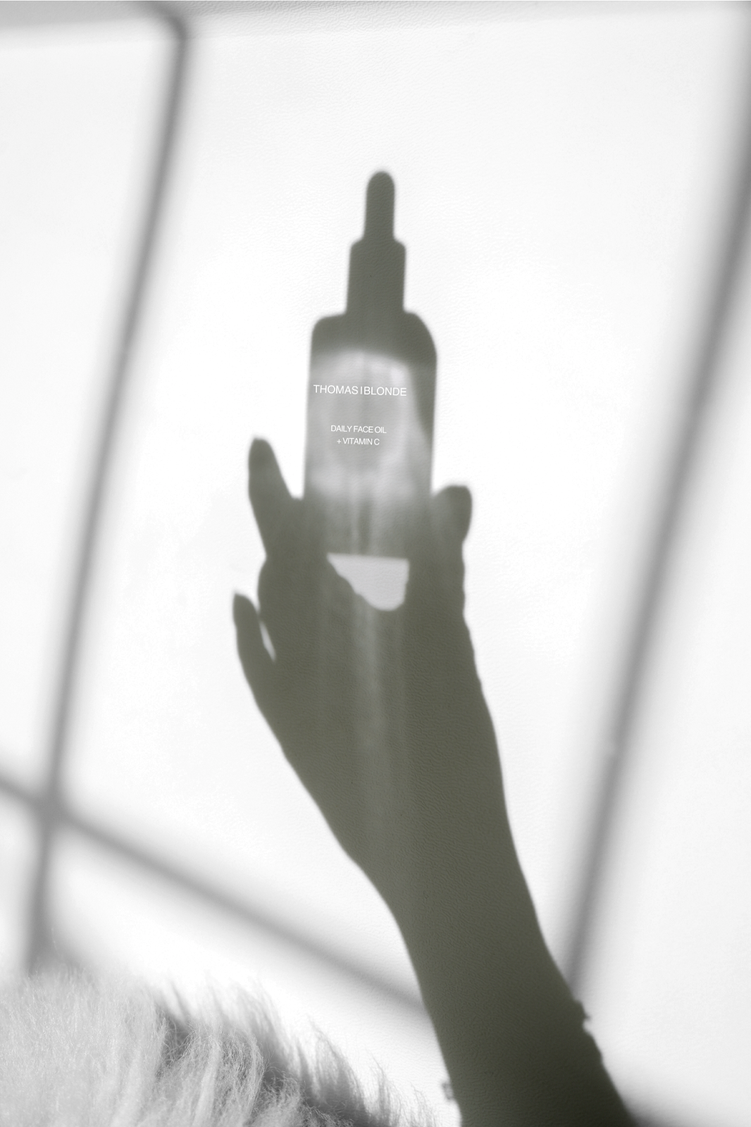 OILPLANING: THE SKINCARE HACK YOU DIDN’T KNOW YOU NEEDED FOR YOUR SMOOTHEST, GLOWIEST SKIN YET