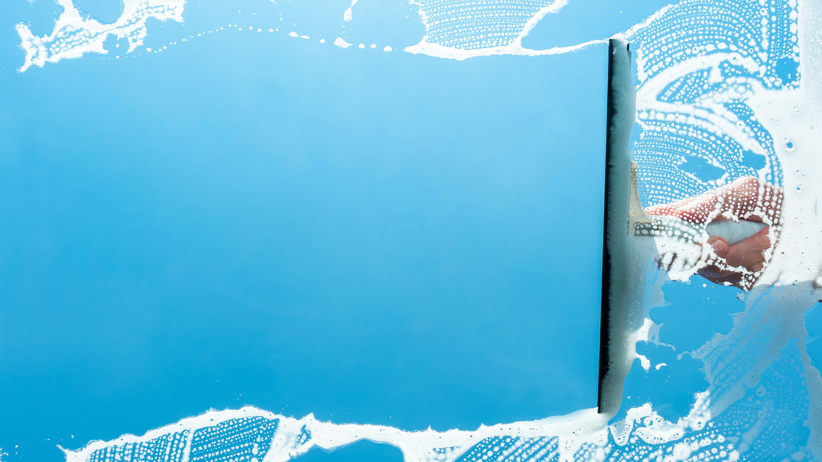 3 Most Frequently Asked Questions About Glass Cleaning, Answered
