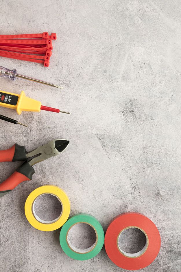 Visão aérea, de, equipamento elétrico, sobre, concreto, superfície | Foto Grátis