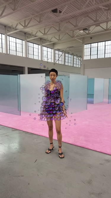 digital fashion / augmented reality mask / trends 2024