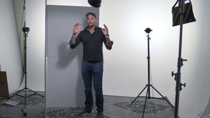 Finally, You Can Buy Foldable V-Flats for Your Photo Studio