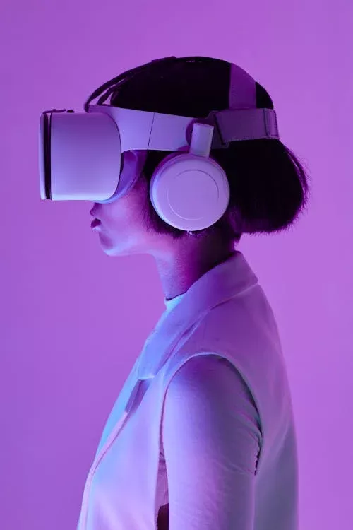 Step into Tomorrow: Futuristic VR Experiences