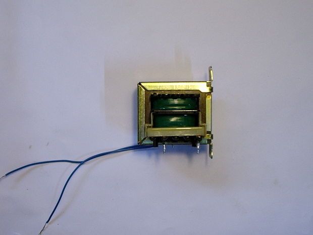 Make an Ultra Simple High Voltage Generator